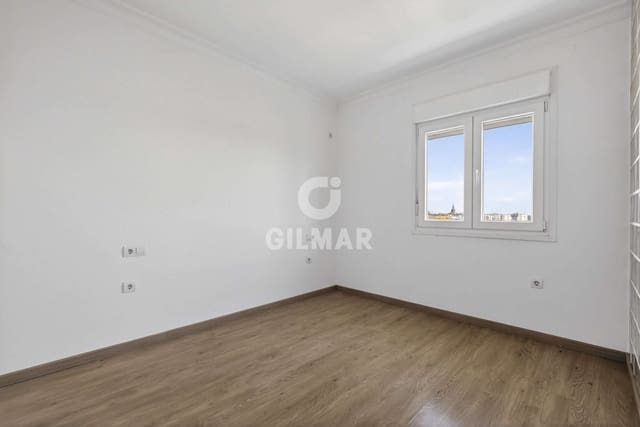 3 bedroom Flat for sale in Seville city with garage - € 499,000 (Ref: 9906705)