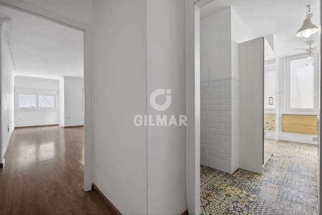 3 bedroom Flat for sale in Seville city with garage - € 499,000 (Ref: 9906705)