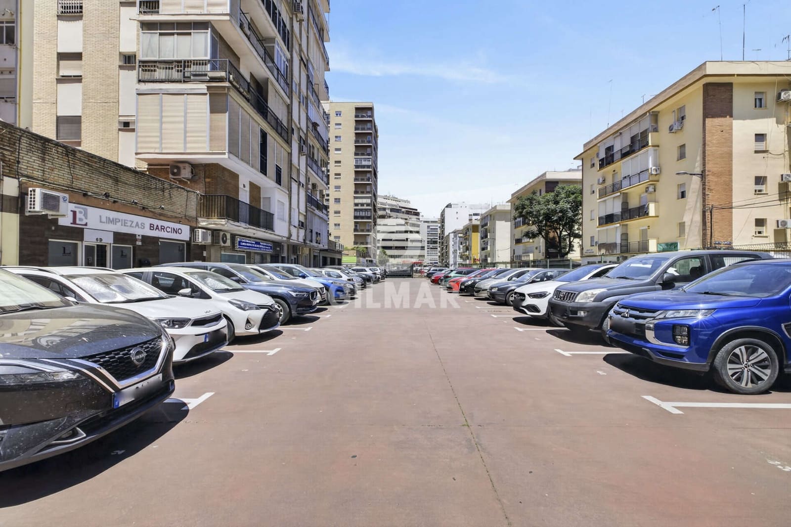 3 bedroom Flat for sale in Seville city with garage - € 499,000 (Ref: 9906705)