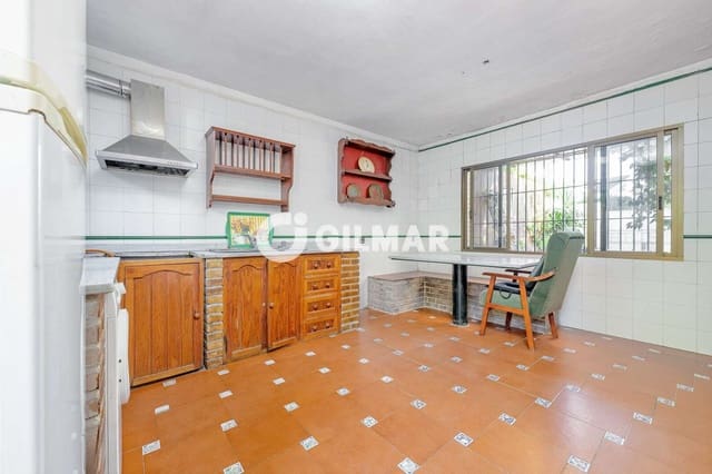 3 slaapkamer Villa te koop in El Puerto de Santa María - € 450.000 (Ref: 9906706)