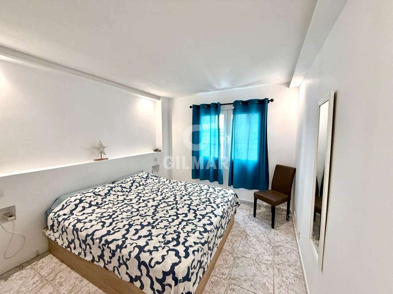 2 bedroom Flat for sale in Los Cristianos - € 270,000 (Ref: 9908851)