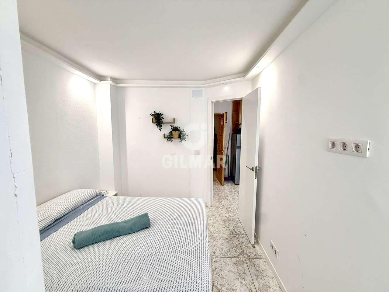 2 bedroom Flat for sale in Los Cristianos - € 270,000 (Ref: 9908851)