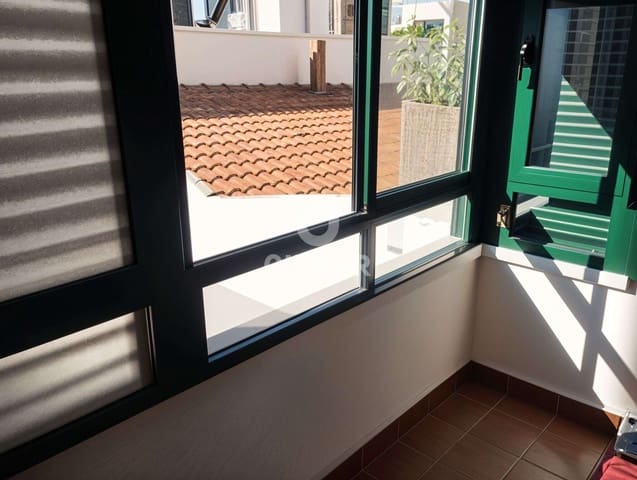 1 bedroom Flat for sale in Pueblo Nuevo, Madrid city with garage - € 345,000 (Ref: 9914619)