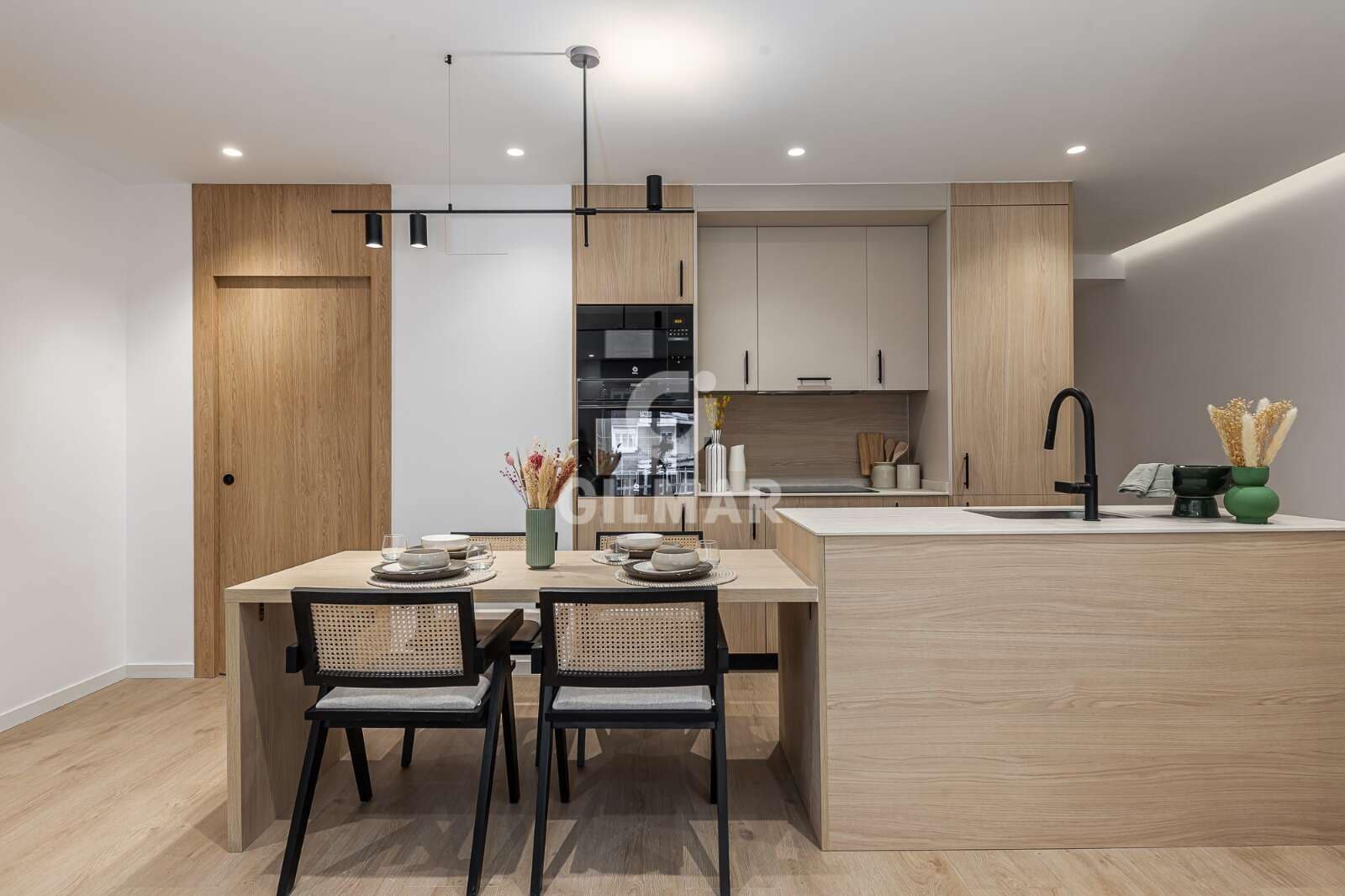 3 bedroom Flat for sale in Madrid city - € 840,000 (Ref: 9914620)