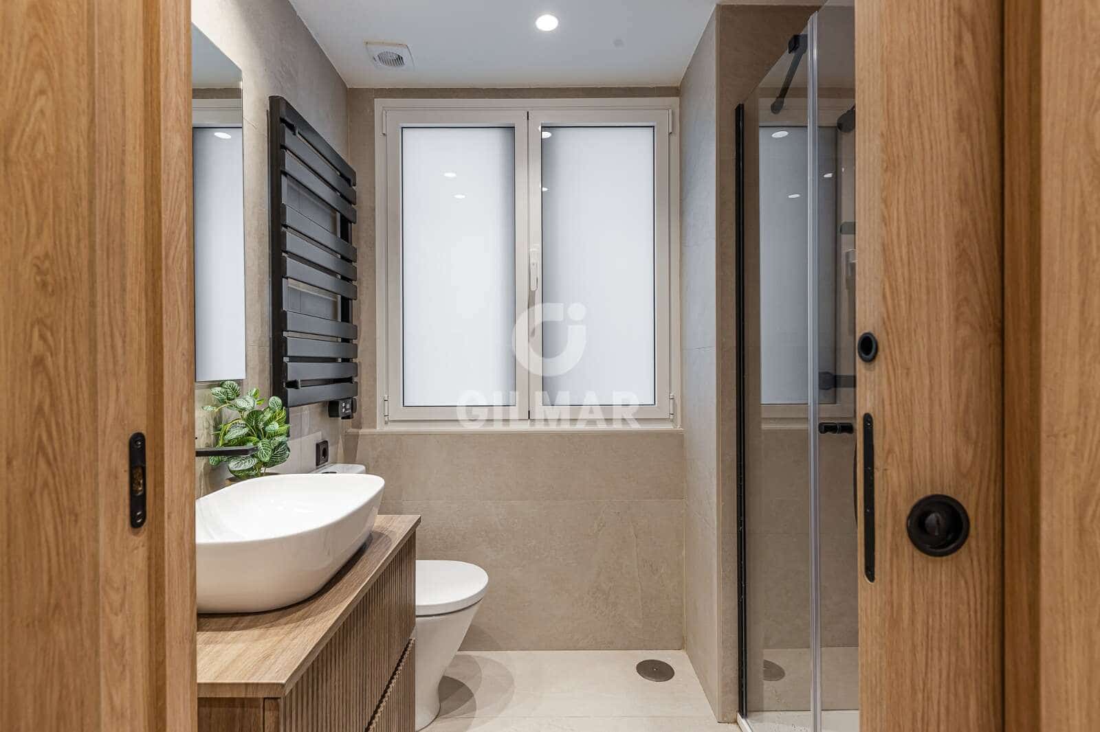 3 bedroom Flat for sale in Madrid city - € 840,000 (Ref: 9914620)