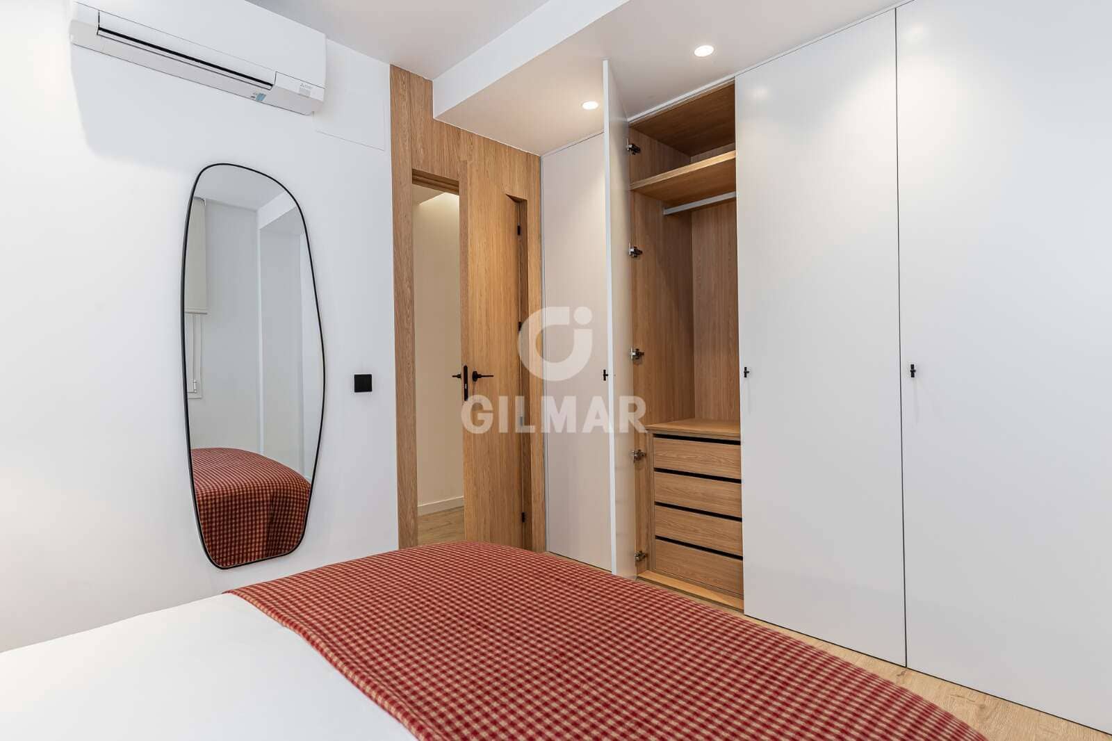 3 bedroom Flat for sale in Madrid city - € 840,000 (Ref: 9914620)