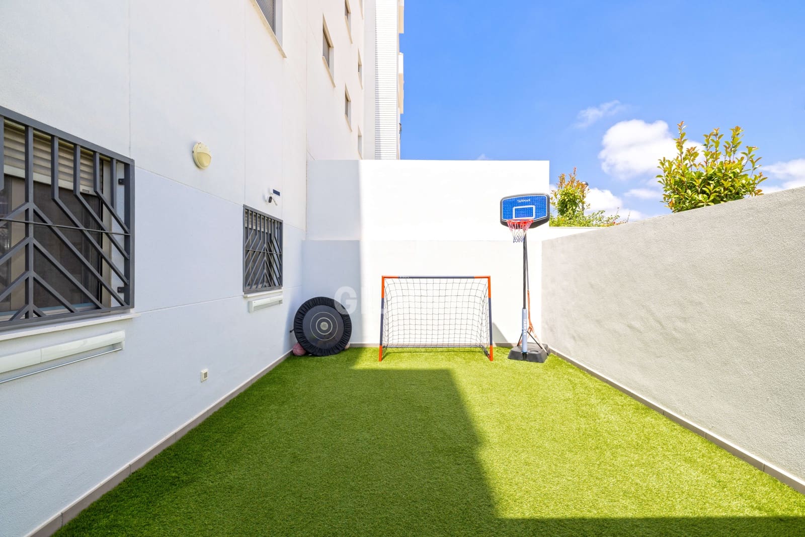4 soveværelse Lejlighed til salg i Torremolinos med swimmingpool garage - € 800.000 (Ref: 9914876)
