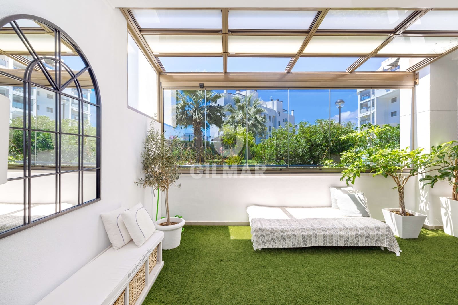 4 soveværelse Lejlighed til salg i Torremolinos med swimmingpool garage - € 800.000 (Ref: 9914876)