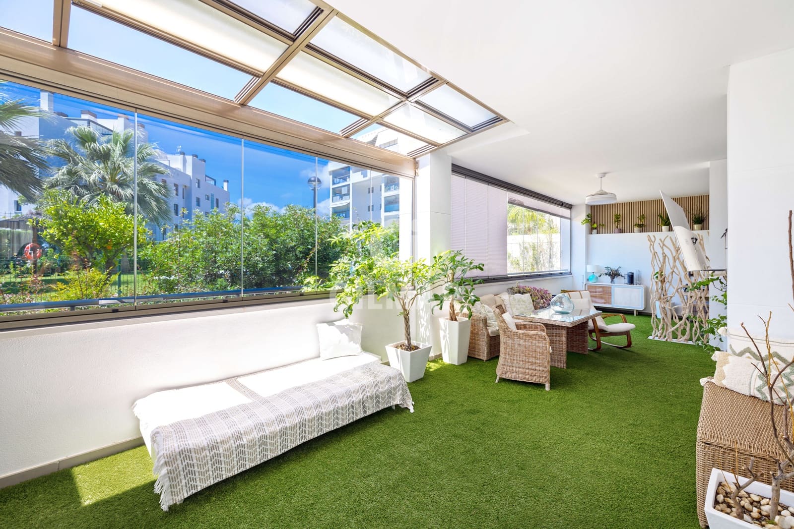 4 soveværelse Lejlighed til salg i Torremolinos med swimmingpool garage - € 800.000 (Ref: 9914876)