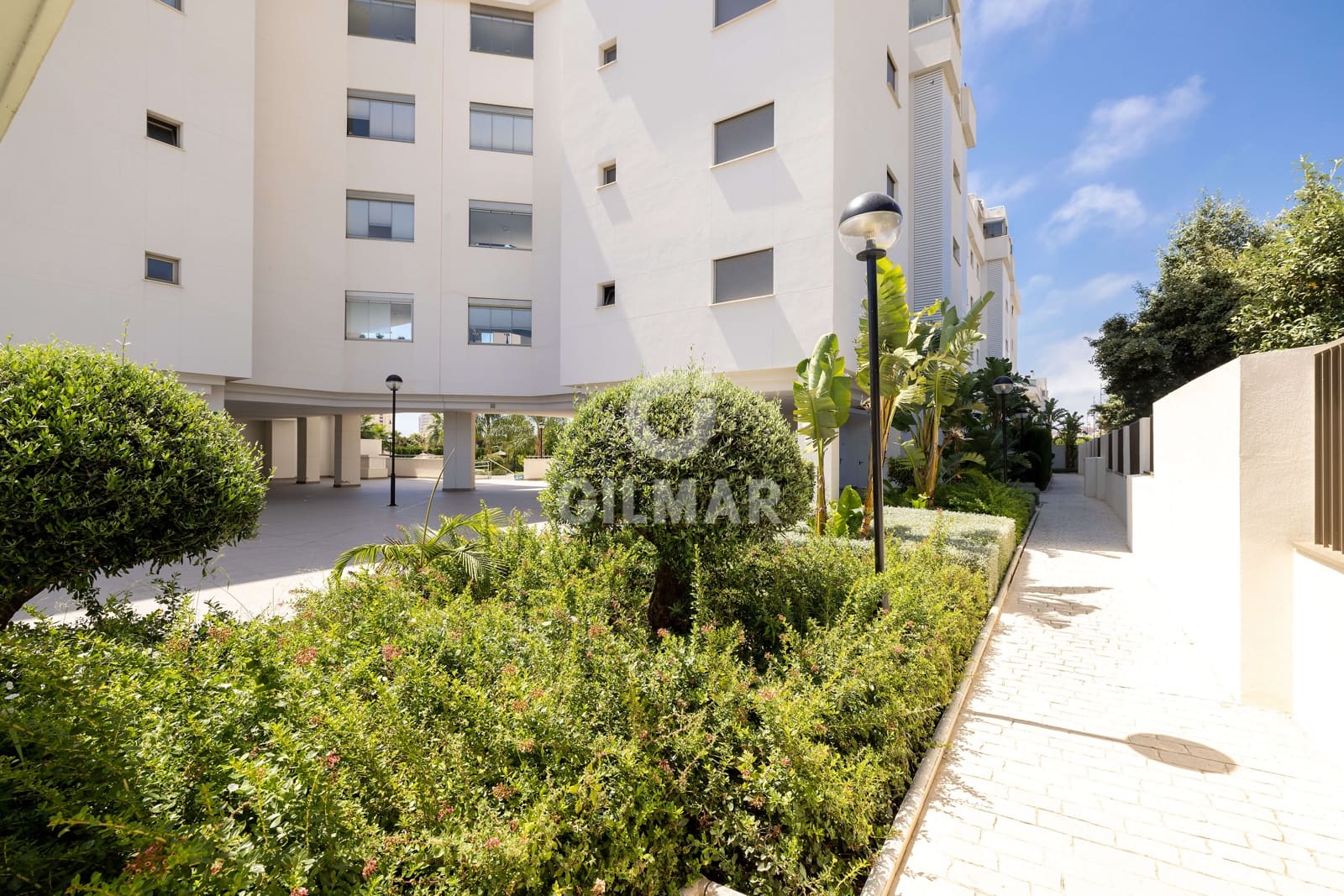 4 soveværelse Lejlighed til salg i Torremolinos med swimmingpool garage - € 800.000 (Ref: 9914876)