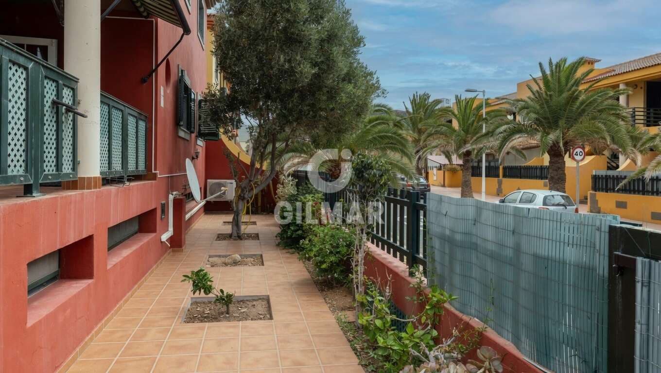 Piso de 3 habitaciones en Telde en venta con garaje - 540.000 € (Ref: 9914877)