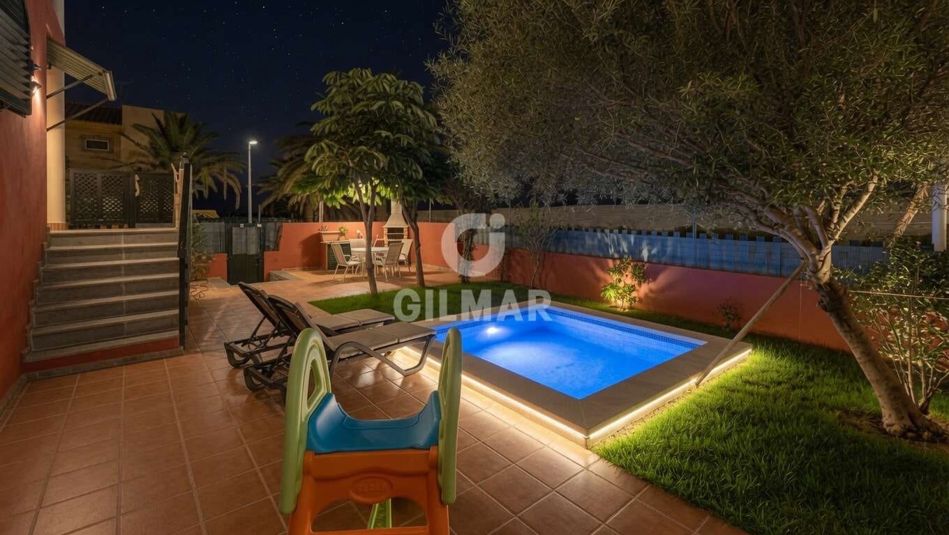 Piso de 3 habitaciones en Telde en venta con garaje - 540.000 € (Ref: 9914877)
