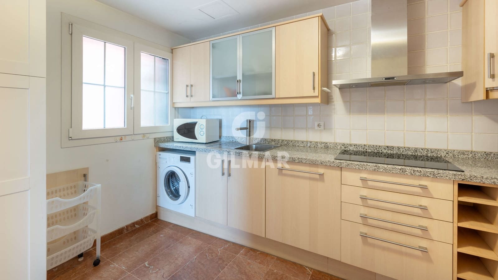 Piso de 3 habitaciones en Telde en venta con garaje - 540.000 € (Ref: 9914877)