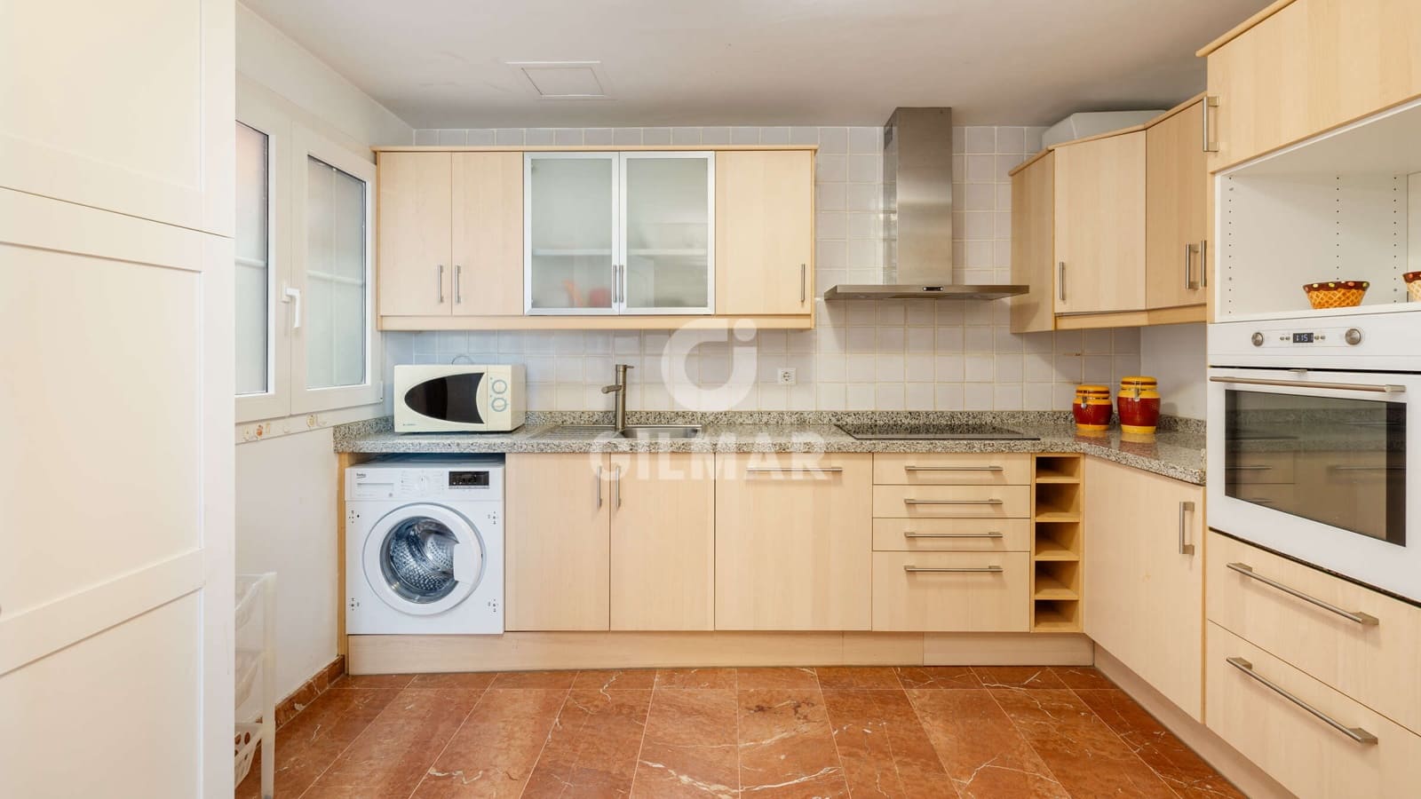Piso de 3 habitaciones en Telde en venta con garaje - 540.000 € (Ref: 9914877)