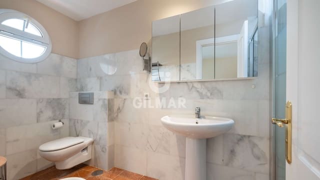 Piso de 3 habitaciones en Telde en venta con garaje - 540.000 € (Ref: 9914877)