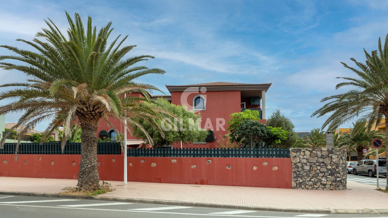 Piso de 3 habitaciones en Telde en venta con garaje - 540.000 € (Ref: 9914877)