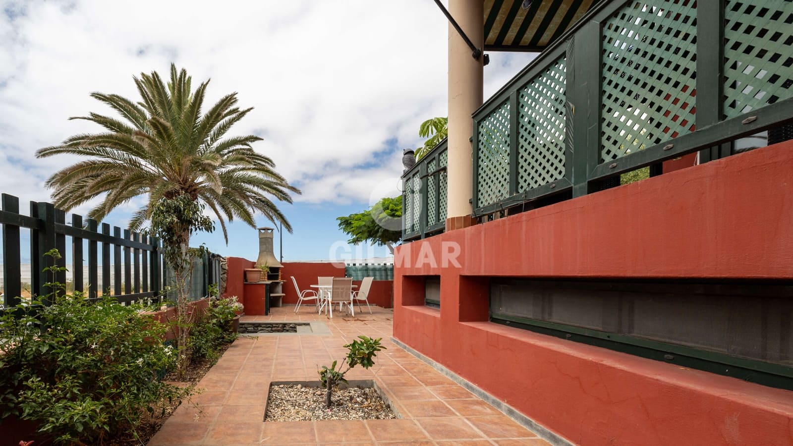 Piso de 3 habitaciones en Telde en venta con garaje - 540.000 € (Ref: 9914877)