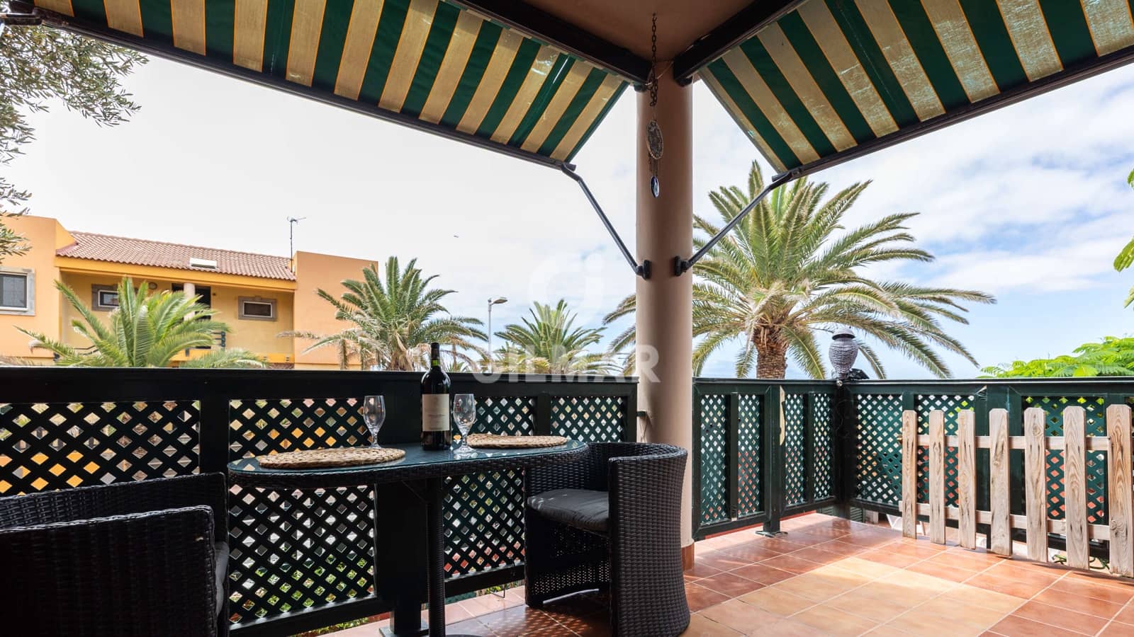 Piso de 3 habitaciones en Telde en venta con garaje - 540.000 € (Ref: 9914877)