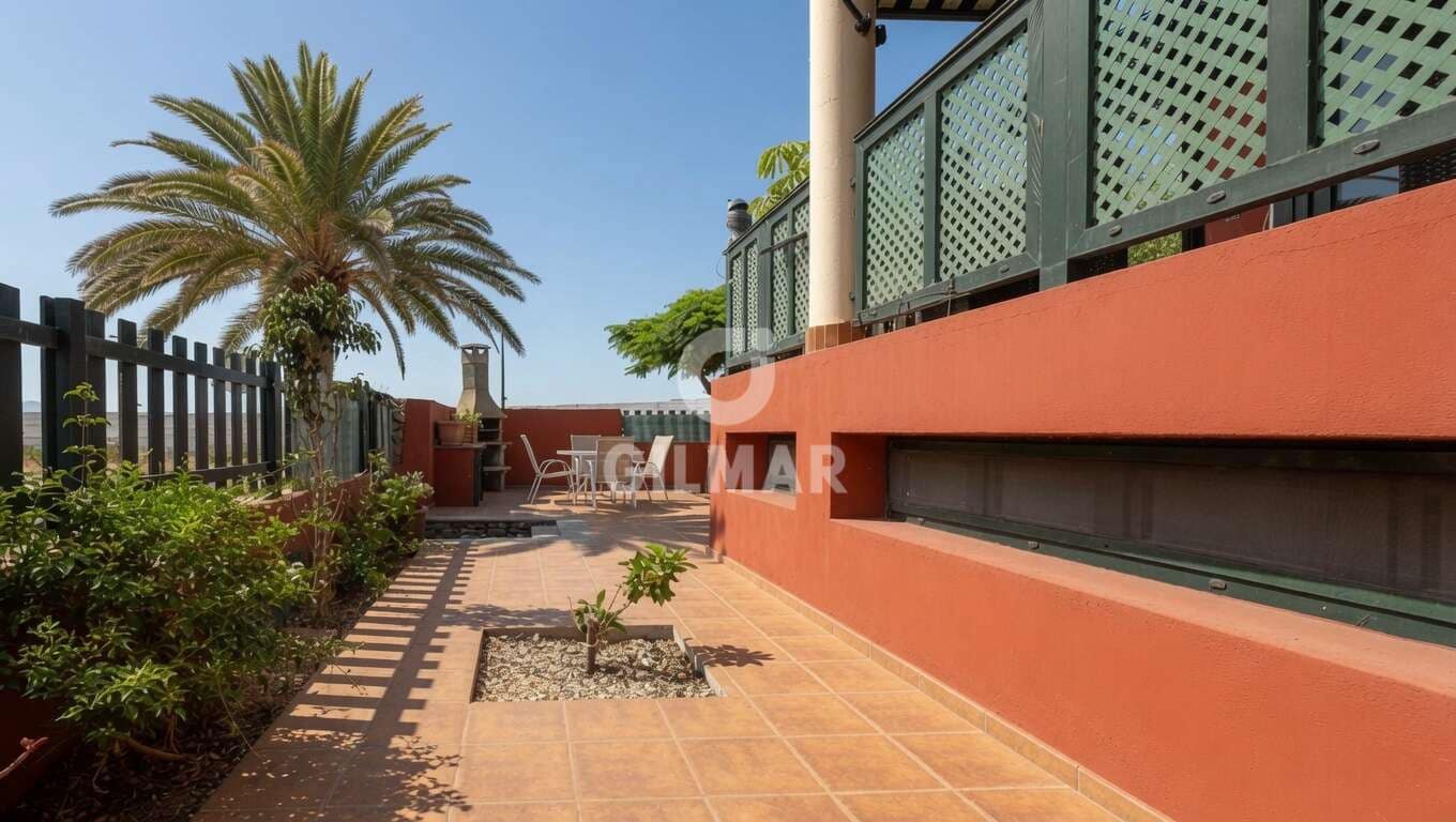 3 bedroom Flat for sale in Telde with garage - € 540,000 (Ref: 9914877)