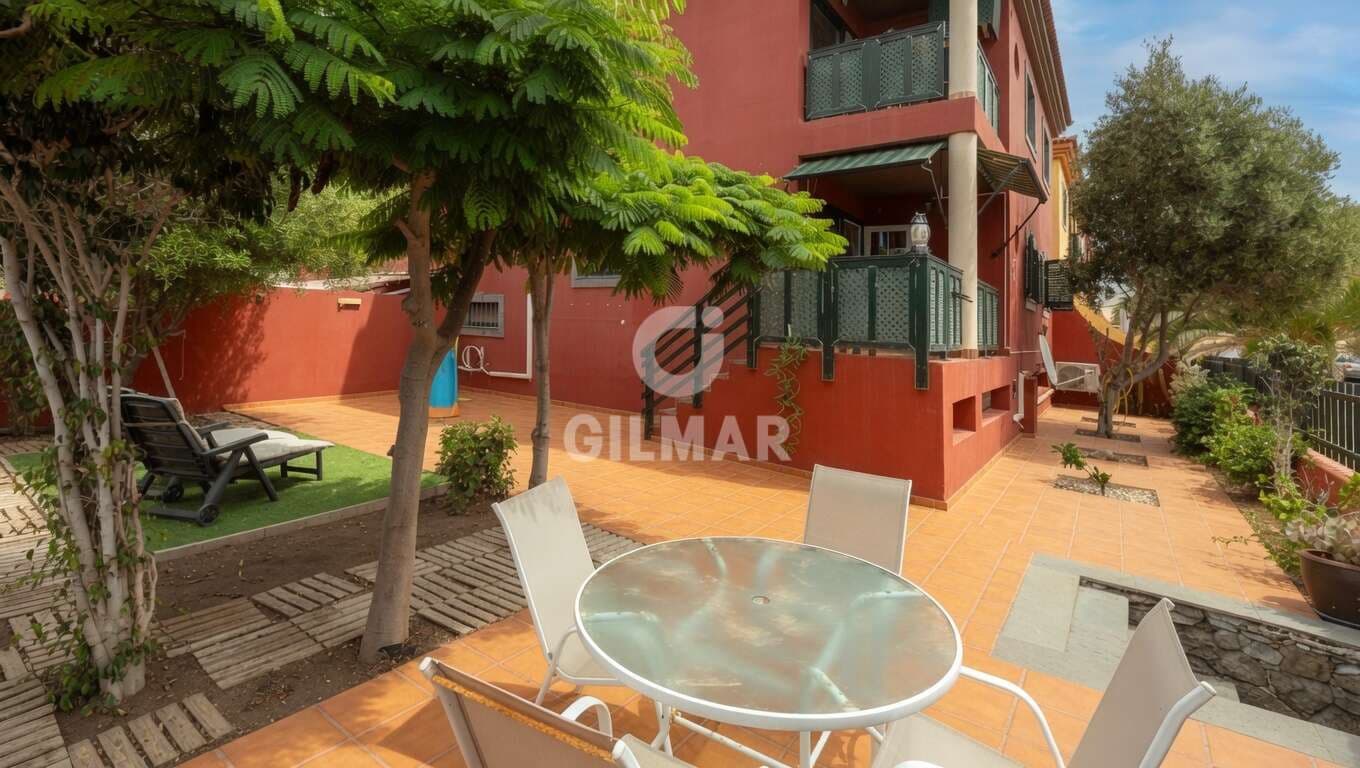 3 bedroom Flat for sale in Telde with garage - € 540,000 (Ref: 9914877)