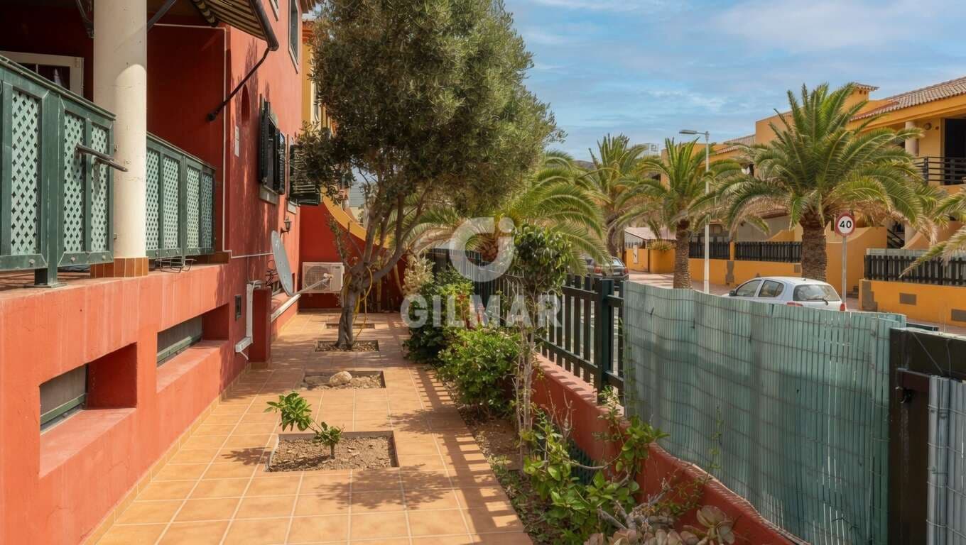 3 bedroom Flat for sale in Telde with garage - € 540,000 (Ref: 9914877)