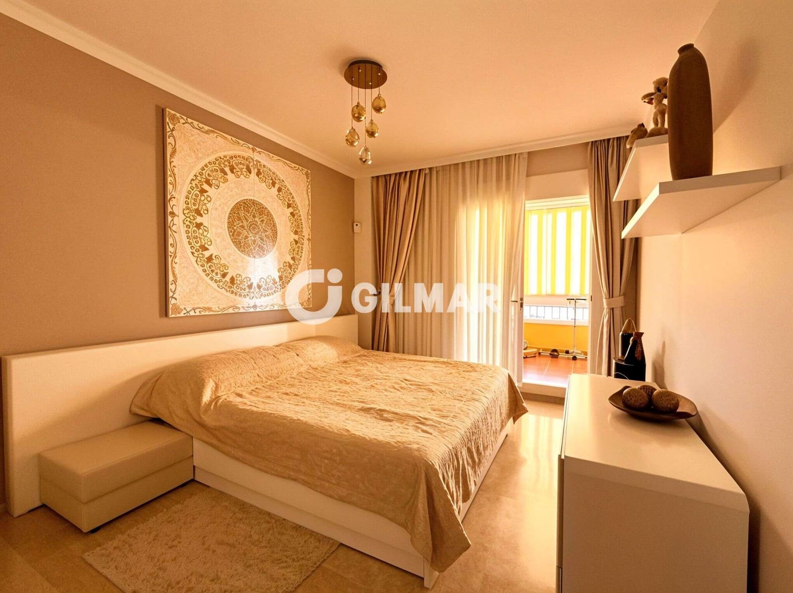 Ático de 3 habitaciones en Puerto Santiago en venta con piscina garaje - 580.000 € (Ref: 9915033)