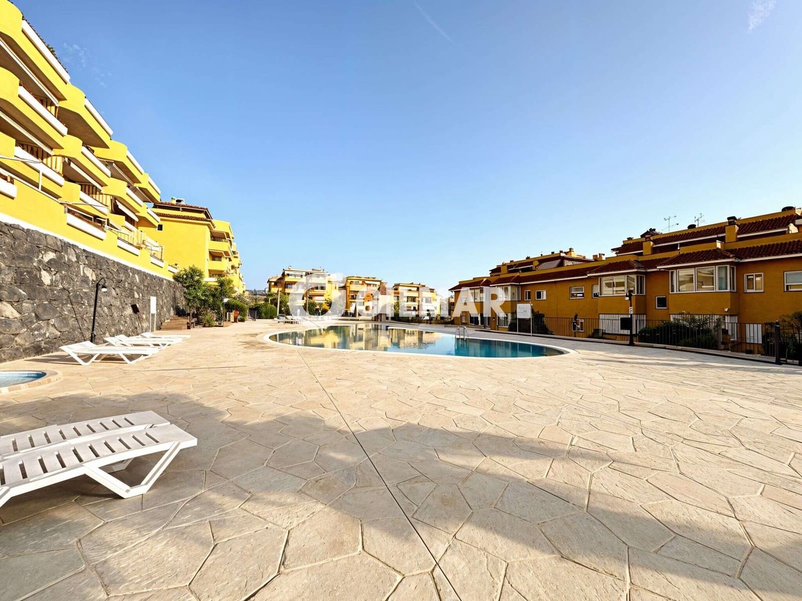 Ático de 3 habitaciones en Puerto Santiago en venta con piscina garaje - 580.000 € (Ref: 9915033)