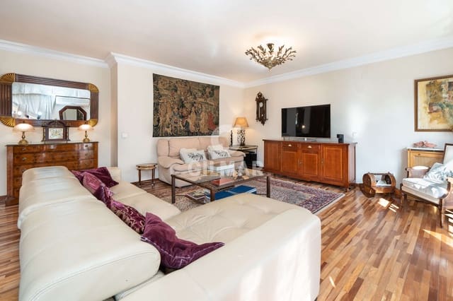 5 sovrum Lägenhet till salu i Ciudad Jardín, Madrid stad med garage - 2 300 000 € (Ref: 9915094)
