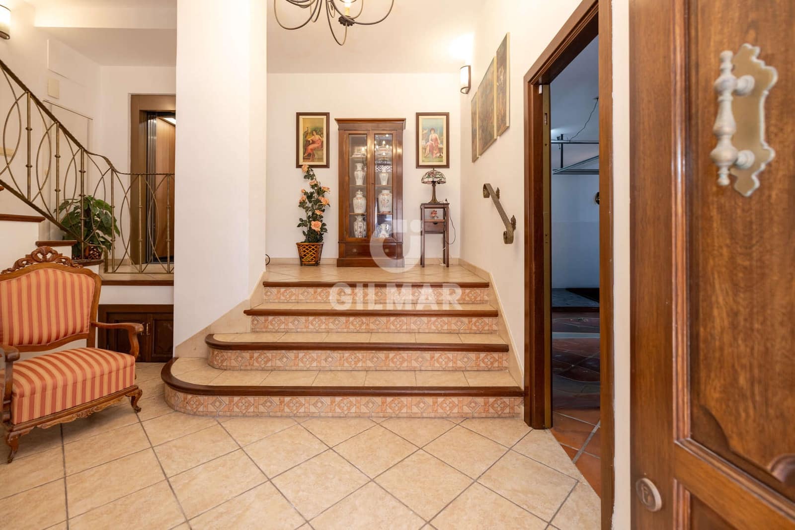 5 slaapkamer Halfvrijstaande villa te koop in Estepona met zwembad garage - € 1.700.000 (Ref: 9916267)