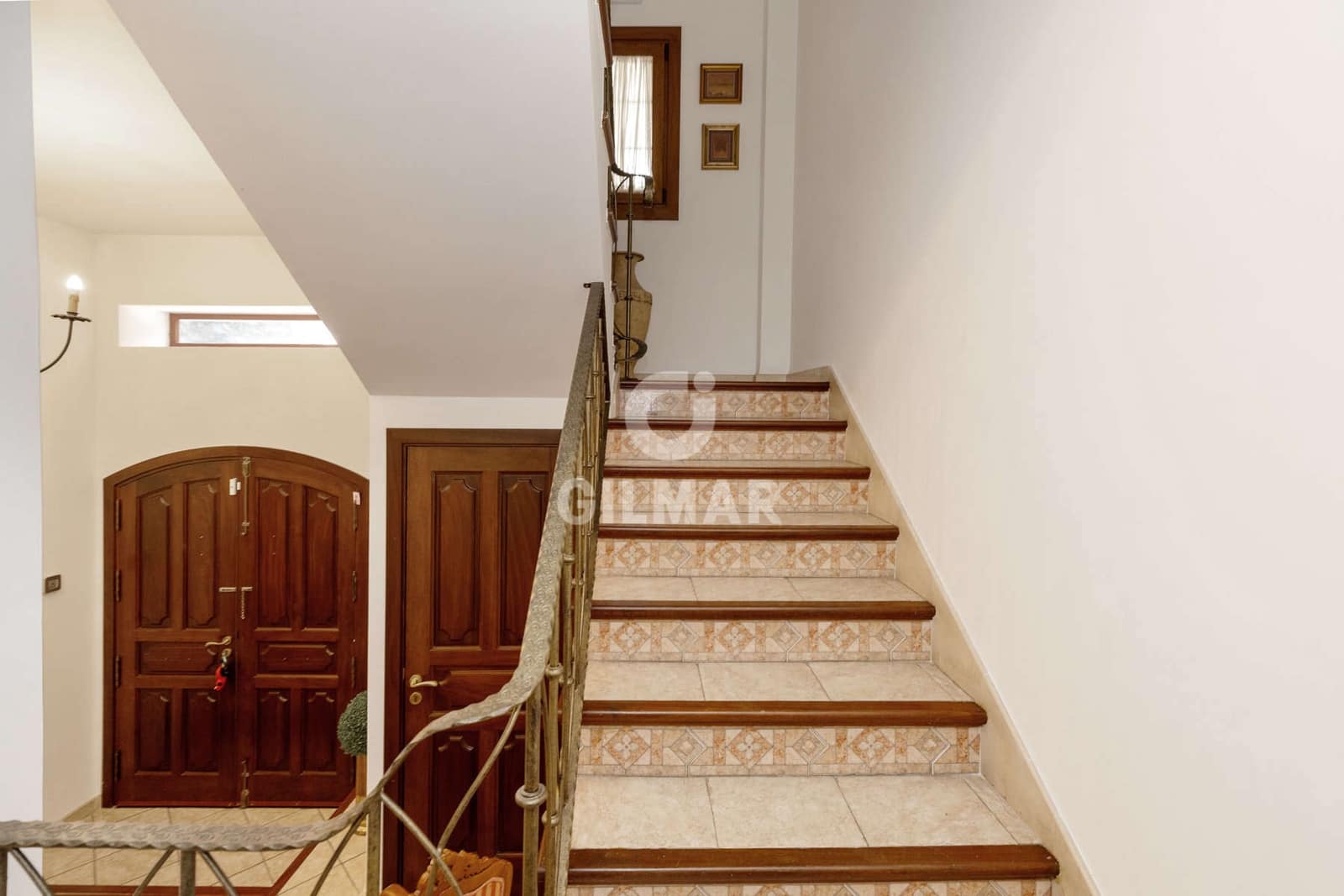 5 slaapkamer Halfvrijstaande villa te koop in Estepona met zwembad garage - € 1.700.000 (Ref: 9916267)