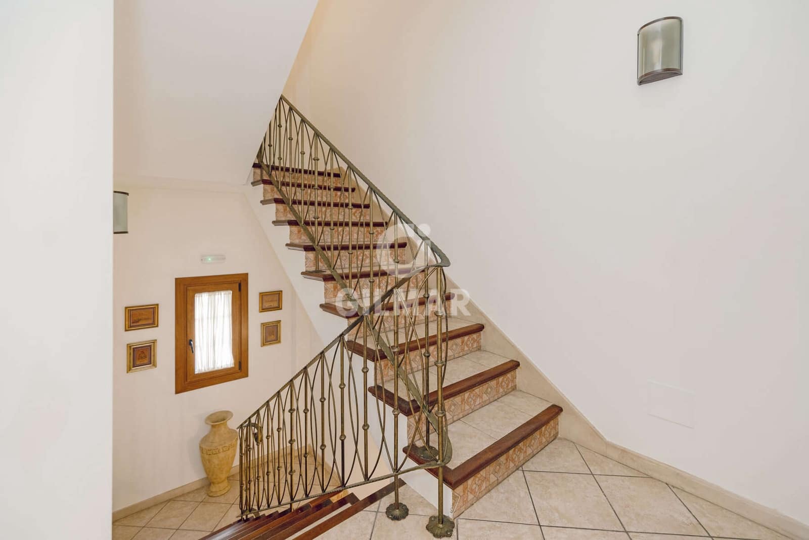 5 slaapkamer Halfvrijstaande villa te koop in Estepona met zwembad garage - € 1.700.000 (Ref: 9916267)