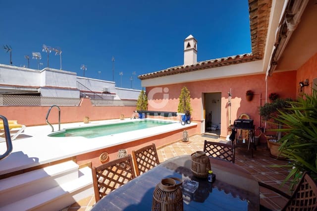 5 quarto Moradia Geminada para venda em Centro, Estepona com piscina garagem - 1 700 000 € (Ref: 9916267)