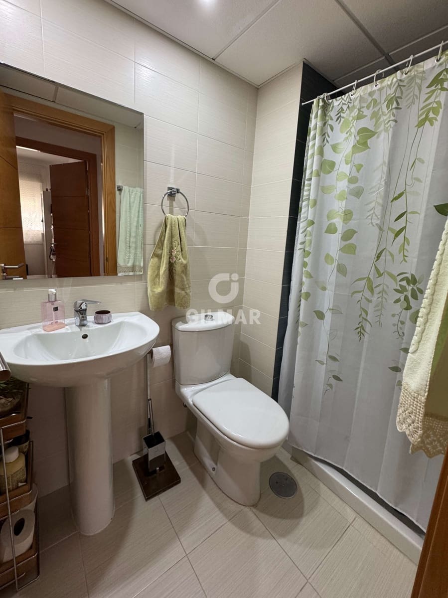 Piso de 2 habitaciones en Benalmadena Costa en venta con piscina - 338.000 € (Ref: 9921516)
