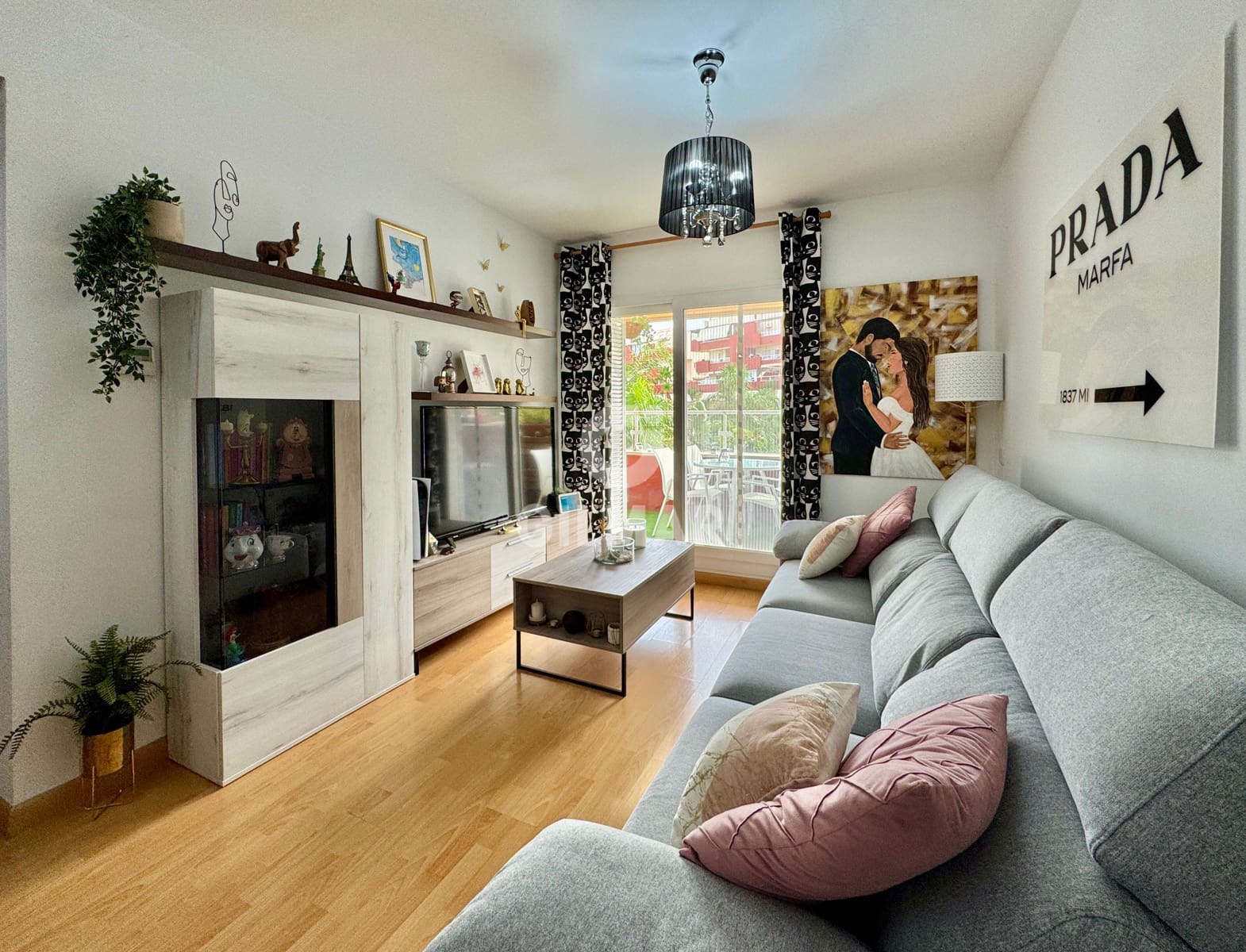 Piso de 2 habitaciones en Benalmadena Costa en venta con piscina - 338.000 € (Ref: 9921516)