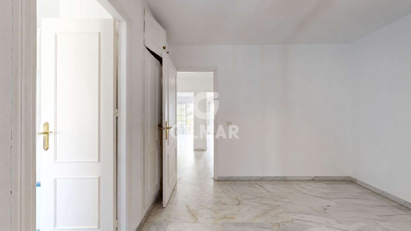 5 bedroom Terraced Villa for sale in Fuengirola with pool garage - € 490,000 (Ref: 9921517)