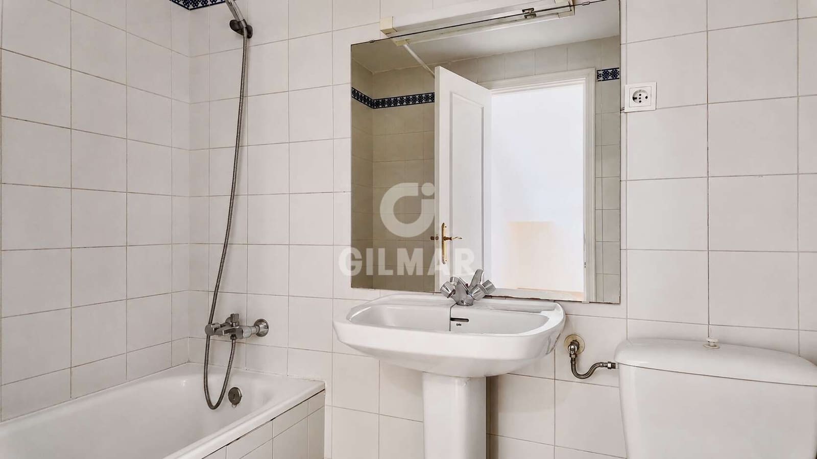 5 bedroom Terraced Villa for sale in Fuengirola with pool garage - € 490,000 (Ref: 9921517)