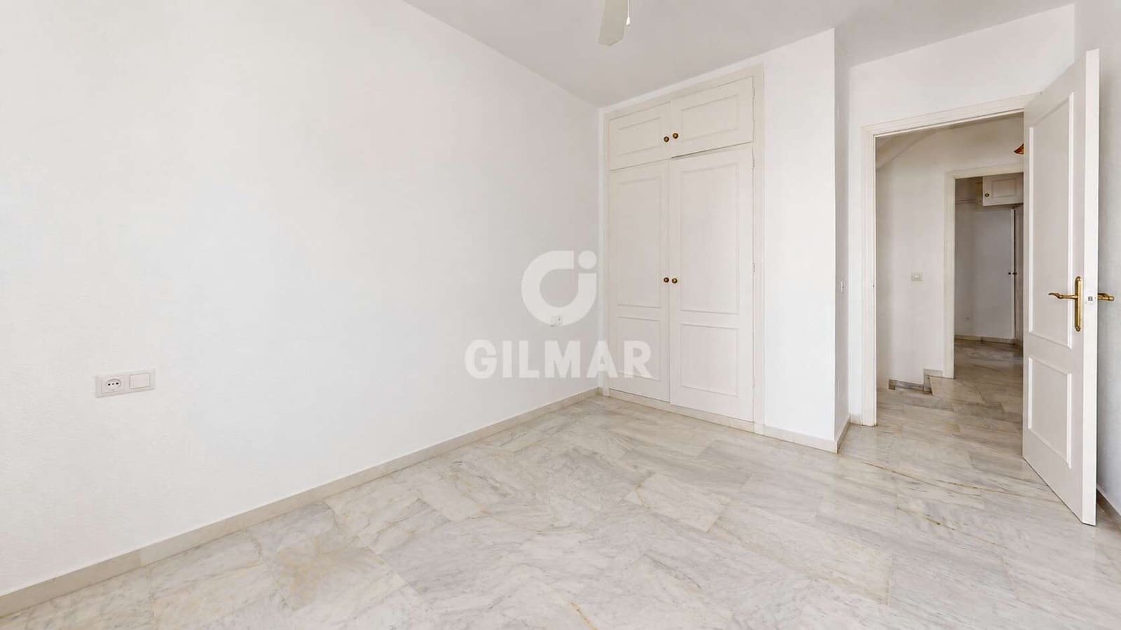 5 bedroom Terraced Villa for sale in Fuengirola with pool garage - € 490,000 (Ref: 9921517)