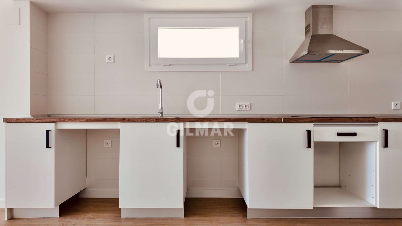 2 soverom Leilighet til salgs i Fuengirola med svømmebasseng garasje - € 289 000 (Ref: 9921523)