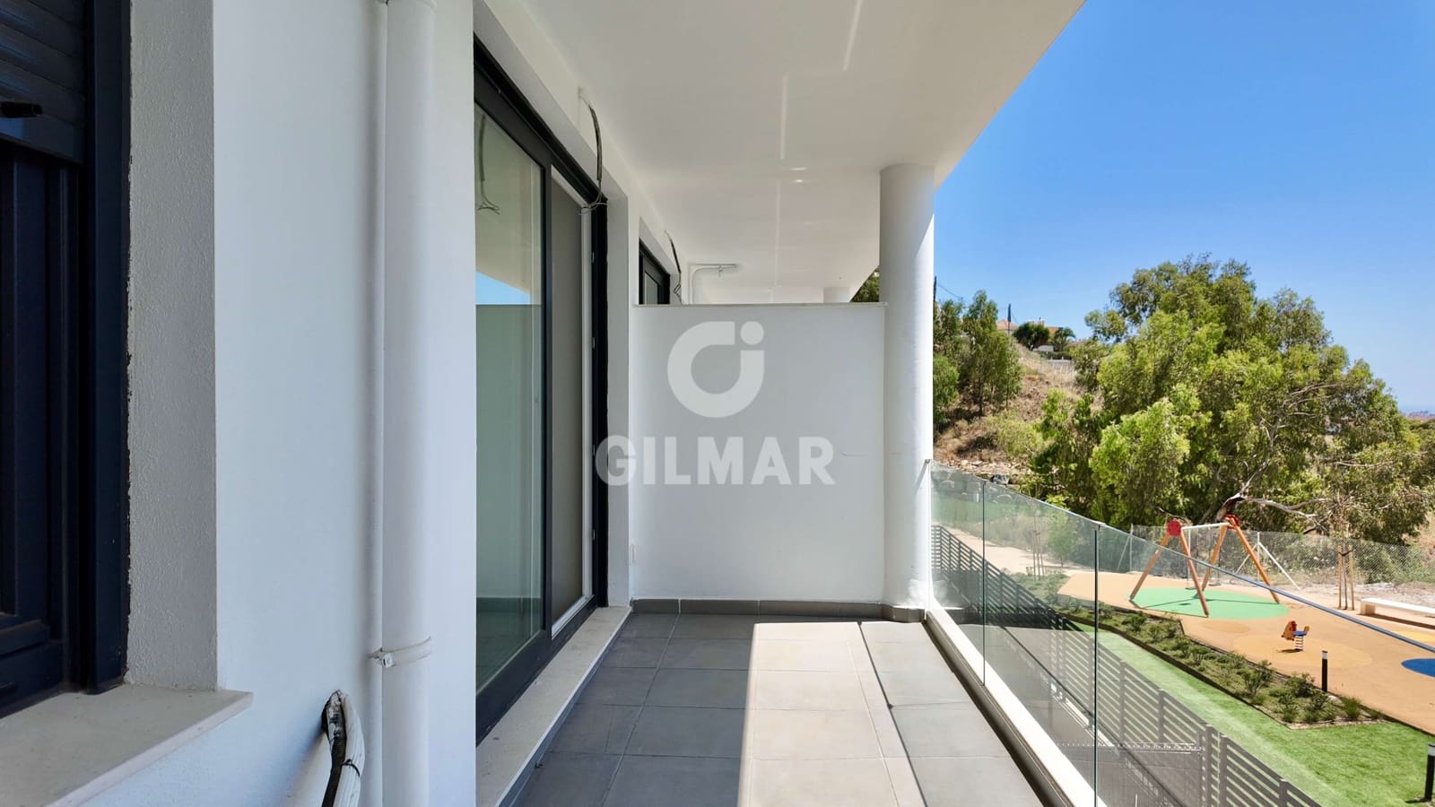 2 soverom Leilighet til salgs i Fuengirola med svømmebasseng garasje - € 289 000 (Ref: 9921523)