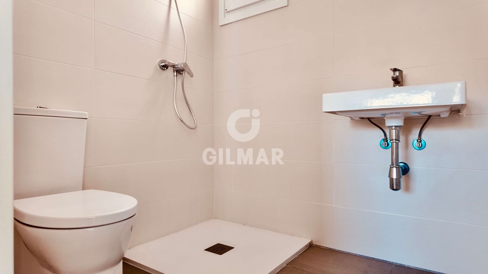 2 soverom Leilighet til salgs i Fuengirola med svømmebasseng garasje - € 289 000 (Ref: 9921523)