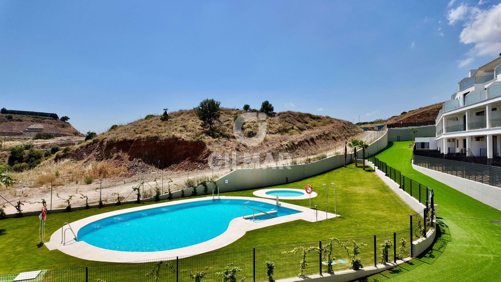 2 soverom Leilighet til salgs i Fuengirola med svømmebasseng garasje - € 289 000 (Ref: 9921523)