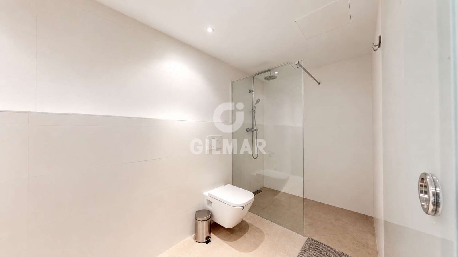 Ático de 3 habitaciones en Benalmádena en venta con piscina garaje - 898.000 € (Ref: 9921524)