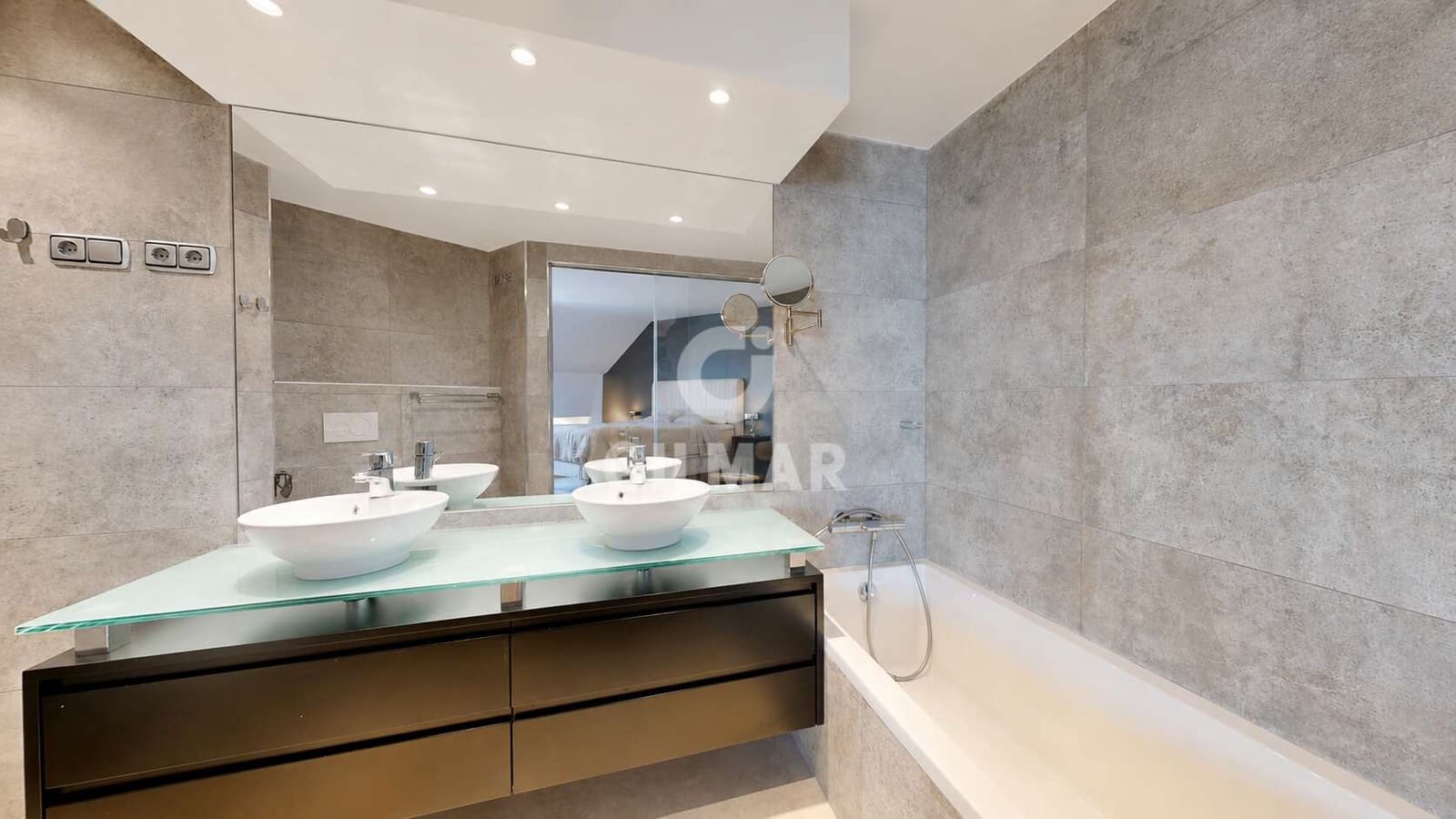 Ático de 3 habitaciones en Benalmádena en venta con piscina garaje - 898.000 € (Ref: 9921524)