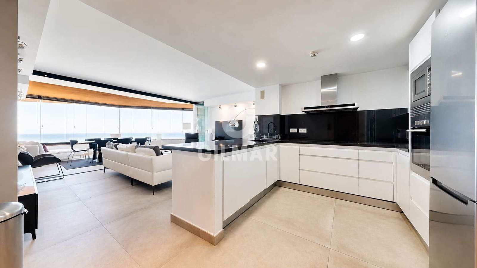 Ático de 3 habitaciones en Benalmádena en venta con piscina garaje - 898.000 € (Ref: 9921524)