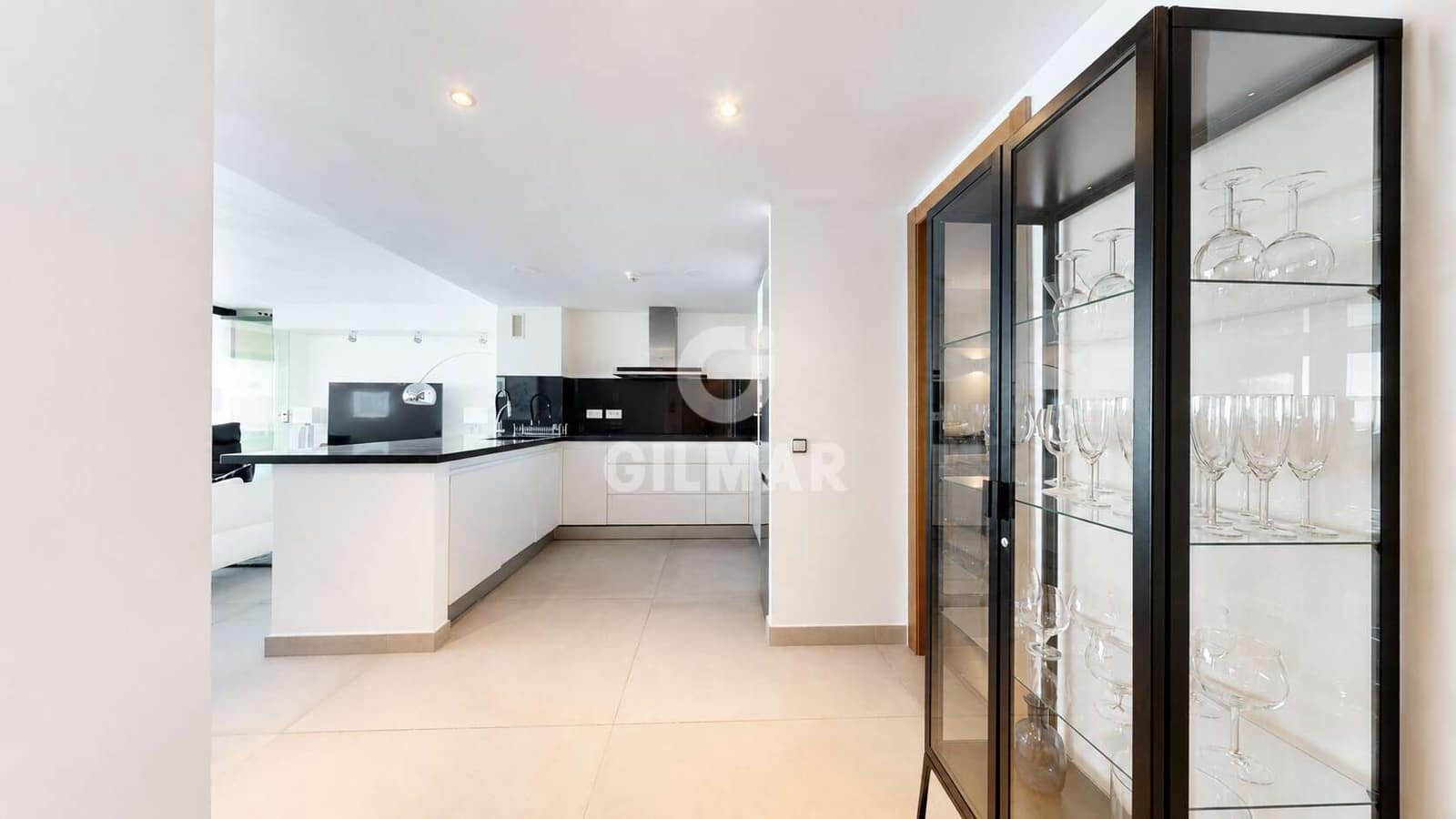 Ático de 3 habitaciones en Benalmádena en venta con piscina garaje - 898.000 € (Ref: 9921524)