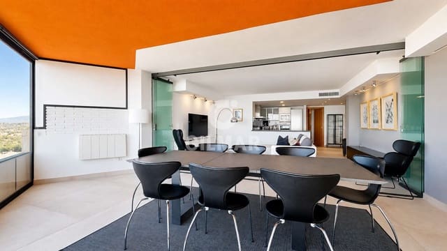 Ático de 3 habitaciones en La Capellanía - El Higuerón, Benalmádena en venta con piscina garaje - 898.000 € (Ref: 9921524)