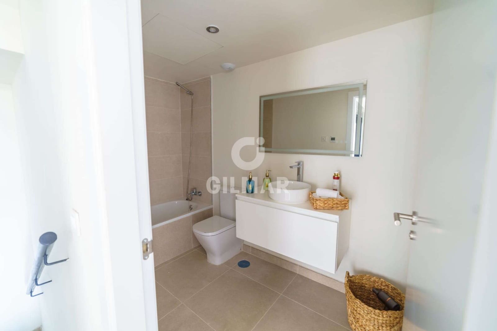 3 bedroom Terraced Villa for sale in Benalmadena with garage - € 700,000 (Ref: 9921526)