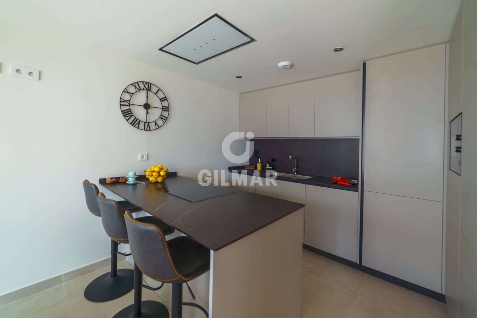 3 bedroom Terraced Villa for sale in Benalmadena with garage - € 700,000 (Ref: 9921526)