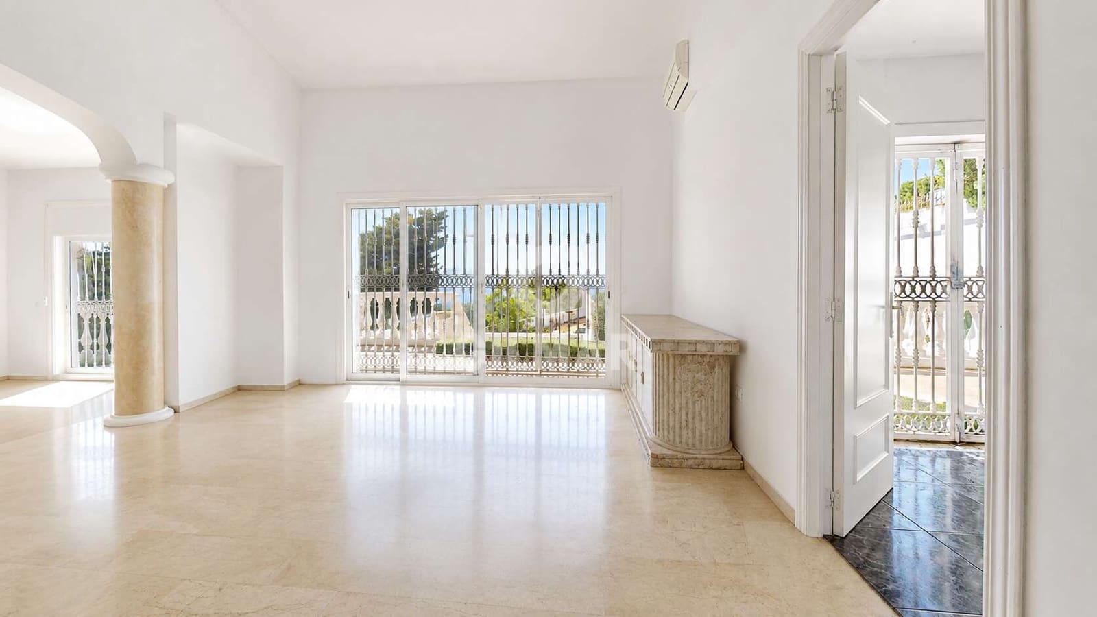 3 bedroom Villa for sale in La Capellania with pool - € 1,090,000 (Ref: 9921527)