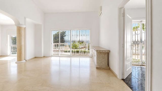 5 soveværelse Villa til salg i La Capellania, Benalmádena med swimmingpool - € 1.090.000 (Ref: 9921527)